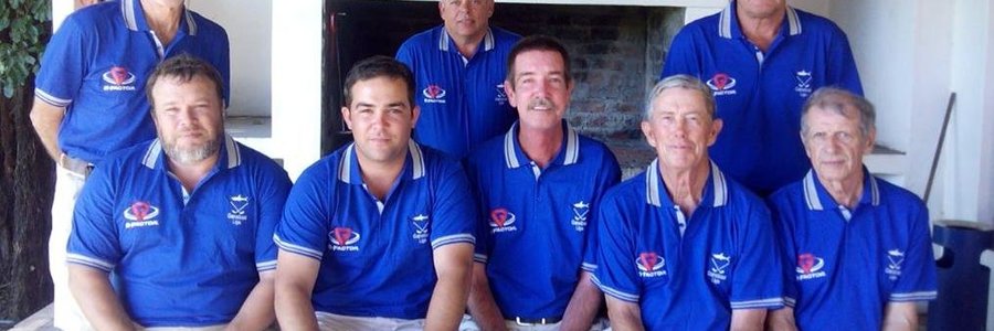 Die Ligaspan met hulle nuwe uitrustings. Agter:  A. Roos, J. Nell (kaptein), L. Hattingh. Voor: F. van der Merwe, D. van der Merwe, Dick de Kock, Daan Victor en J. Coetzee.